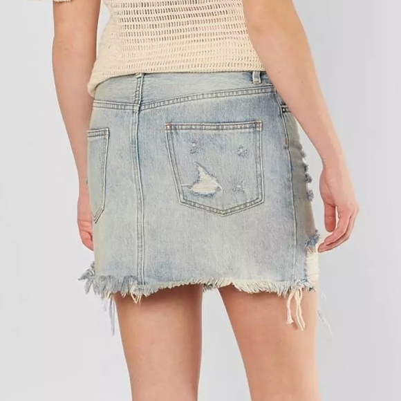 Free People NWT Relaxed & Destroyed Denim Skirt - Blue - Size 30 - Picture 2 of 11